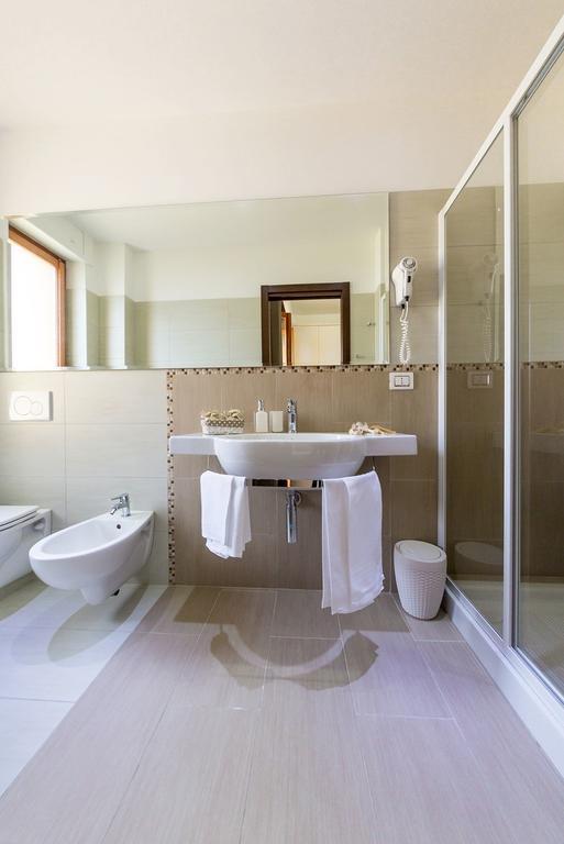 Hotel Vittoria Васто Экстерьер фото
