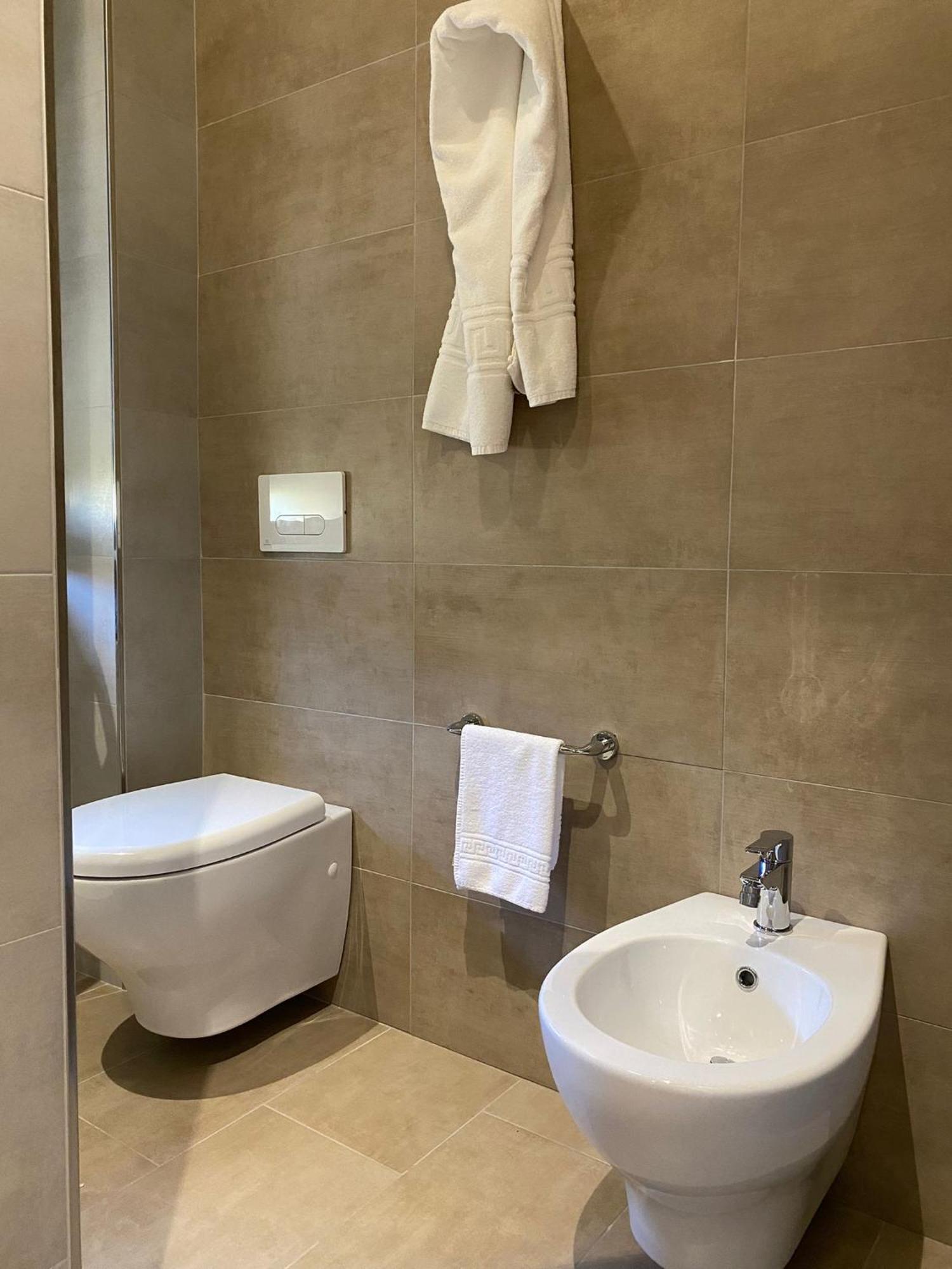 Hotel Vittoria Васто Экстерьер фото