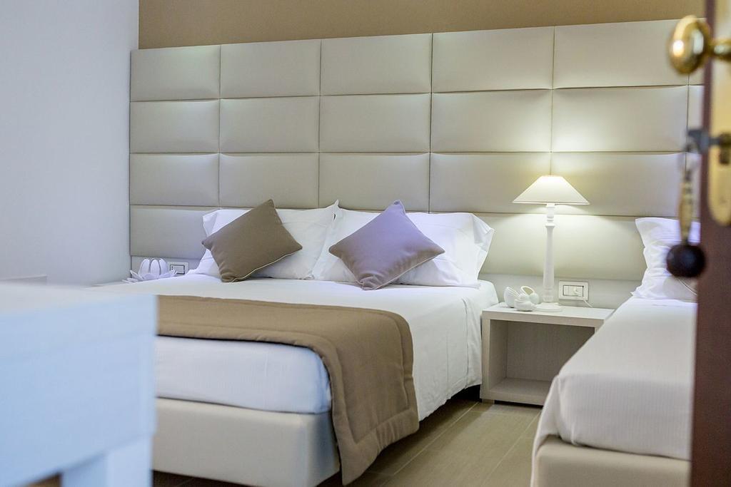 Hotel Vittoria Васто Экстерьер фото