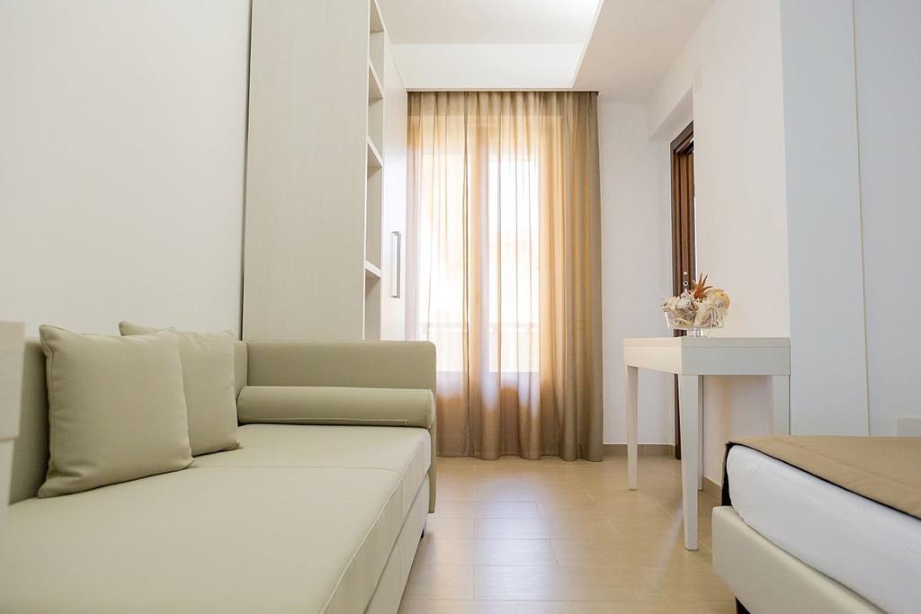 Hotel Vittoria Васто Экстерьер фото